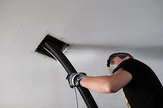 What You Can Expect From Your First Air Duct Cleaning Visit
